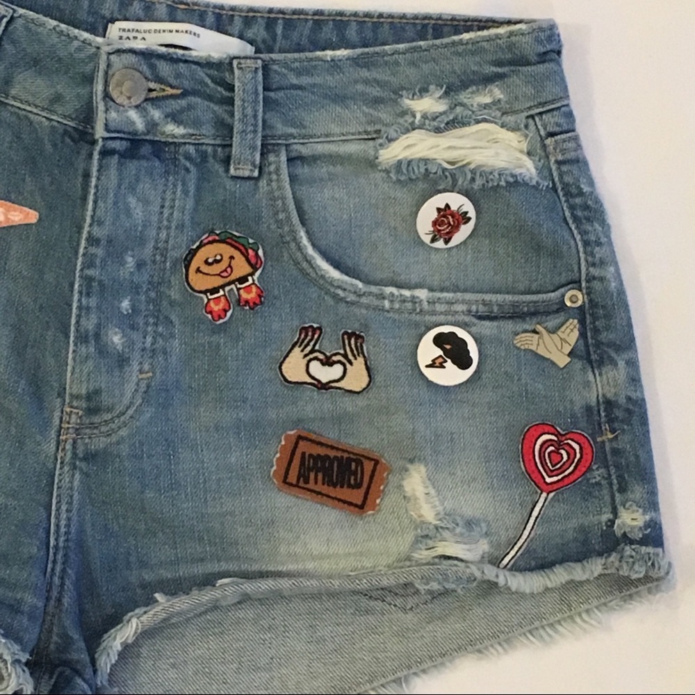 ZARA Distressed Embellished Denim Short Shorts sz 4 Summer Festival Cut Offs - Picture 3 of 6